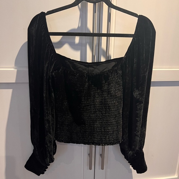 Reformation long sleeve velvet top - Picture 2 of 6